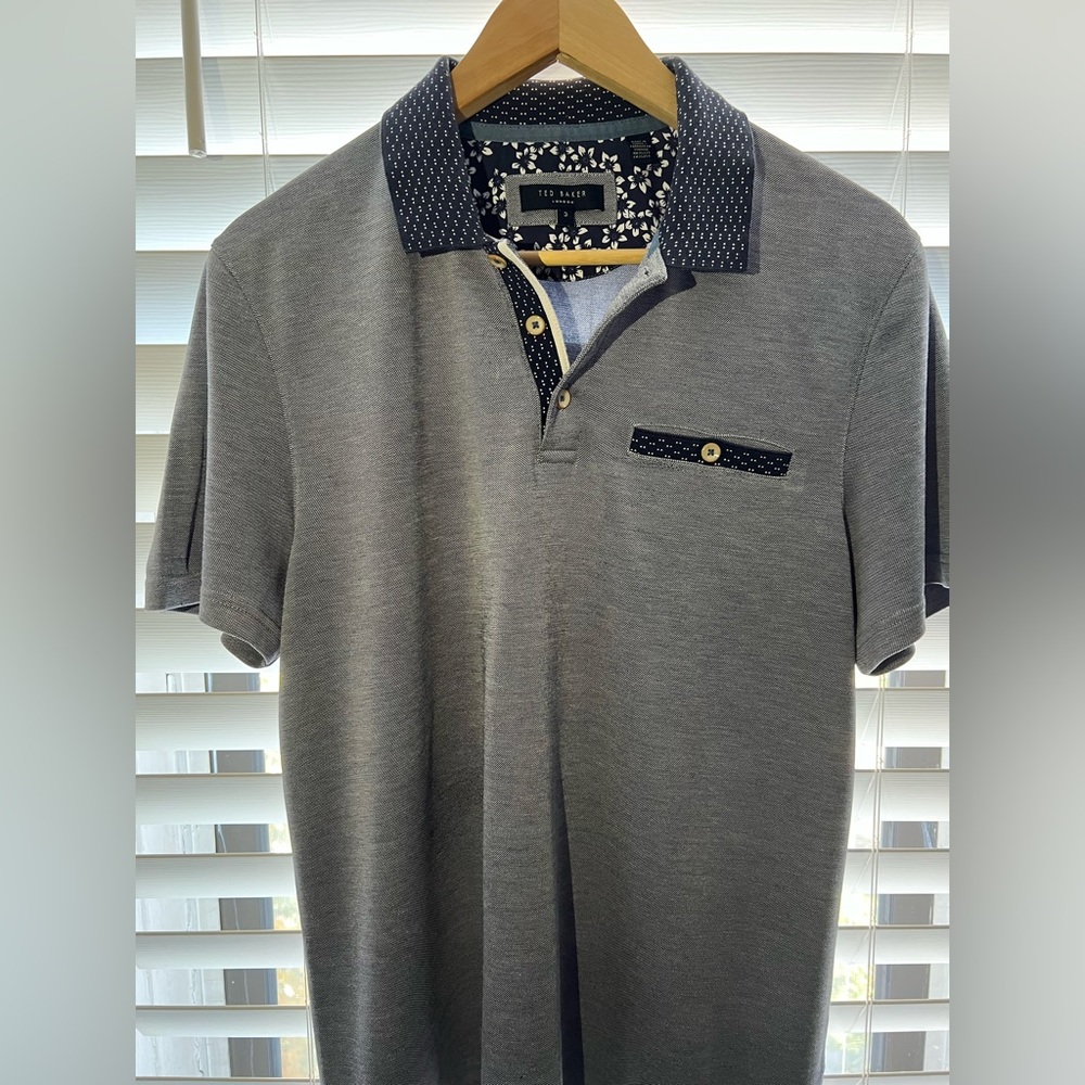 TED BAKER Men’s polo shirt . Size 3.